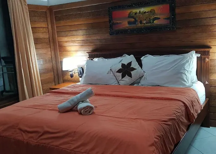 Guest house Arya Enny Salon And *